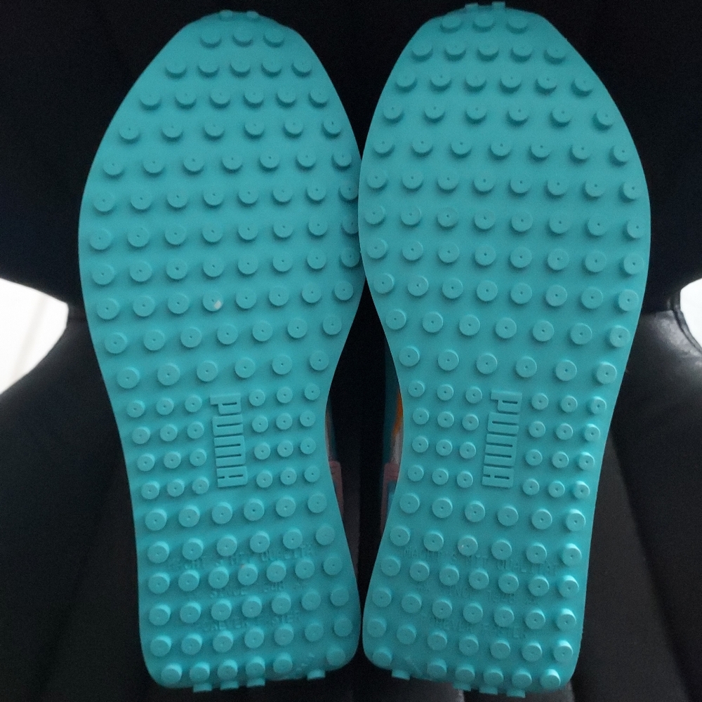Brand new Pumas - Picture 4 of 5